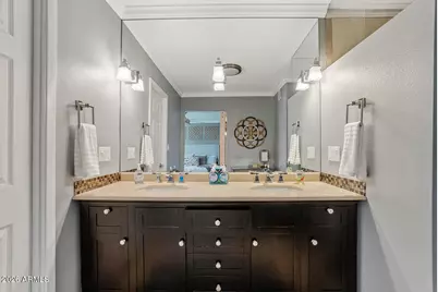 8242 E Orange Blossom Lane, Scottsdale, AZ 85250 - Photo 19
