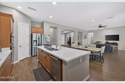 892 E Hampton Lane, Gilbert, AZ 85295 - Photo 11