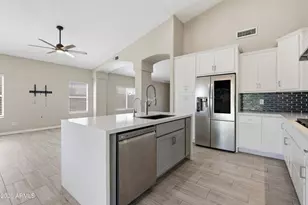 1274 E Lake Dr, Gilbert, AZ 85234 - Photo 17