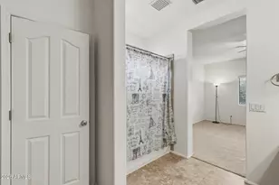 13812 W Port Royale Ln, Surprise, AZ 85379 - Photo 37
