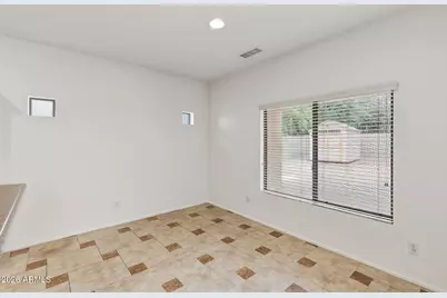 13812 W Port Royale Lane, Surprise, AZ 85379 - Photo 23