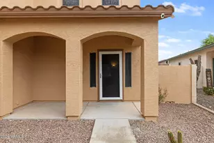 13812 W Port Royale Ln, Surprise, AZ 85379 - Photo 9