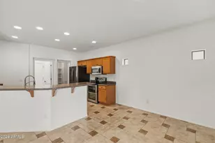13812 W Port Royale Ln, Surprise, AZ 85379 - Photo 19