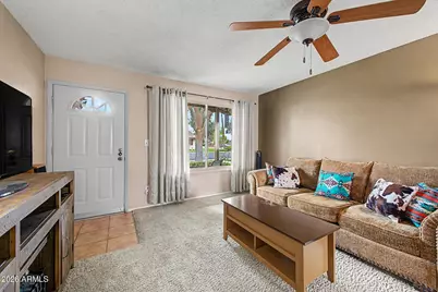 2543 N 22nd Drive, Phoenix, AZ 85009 - Photo 5