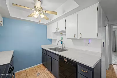 2543 N 22nd Drive, Phoenix, AZ 85009 - Photo 9