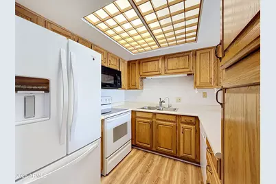10330 W Thunderbird Boulevard #C222, Sun City, AZ 85351 - Photo 5