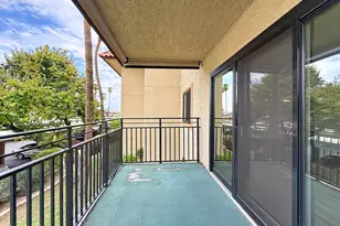 10330 W Thunderbird Blvd, Sun City, AZ 85351 - Photo 11