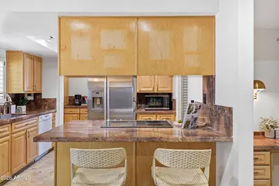 2206 E Nicolet Avenue, Phoenix, AZ 85020 - Photo 13