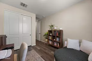 2826 E Fraktur Rd, Phoenix, AZ 85040 - Photo 25