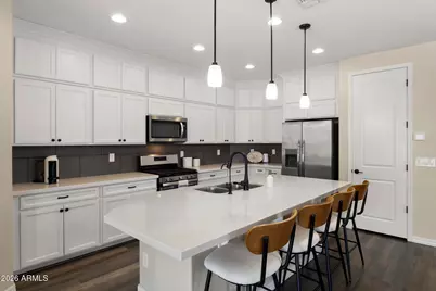 2826 E Fraktur Road, Phoenix, AZ 85040 - Photo 3