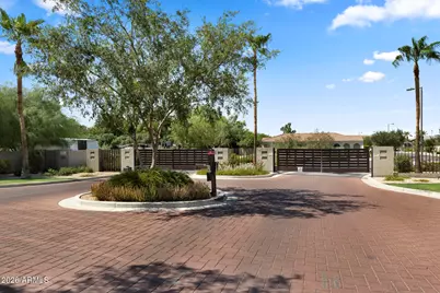 2826 E Fraktur Road, Phoenix, AZ 85040 - Photo 35