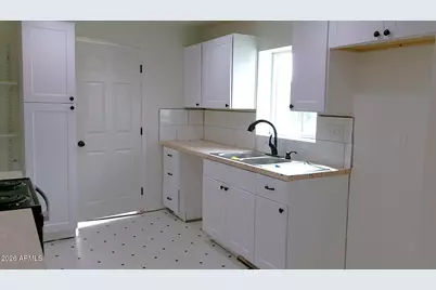 414 Van Dyke Street, Bisbee, AZ 85603 - Photo 3