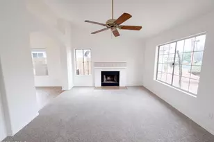 2945 E Hononegh Dr, Phoenix, AZ 85050 - Photo 3