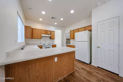 25242 N 40th Lane, Phoenix, AZ 85083 - Photo 9