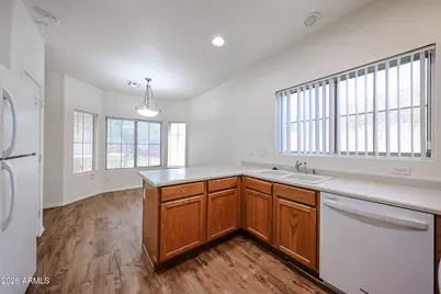 25242 N 40th Lane, Phoenix, AZ 85083 - Photo 11