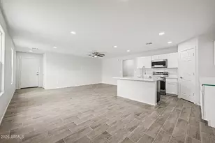 10590 W Fernando Dr, Arizona City, AZ 85123 - Photo 11