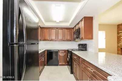 10407 W Calle Del Oro --, Phoenix, AZ 85037 - Photo 7