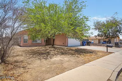 109 E Madden Drive, Avondale, AZ 85323 - Photo 3