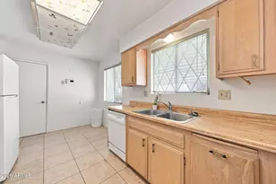 10050 N 103rd Ave, Sun City, AZ 85351 - Photo 11