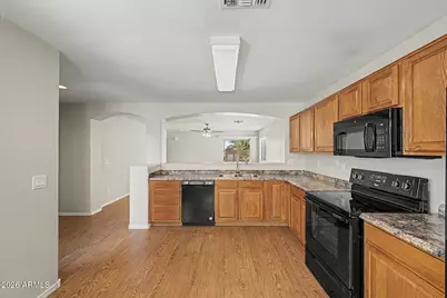8432 W Whyman Avenue, Tolleson, AZ 85353 - Photo 11