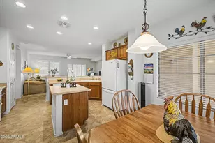 7310 N 88th Ln, Glendale, AZ 85305 - Photo 11