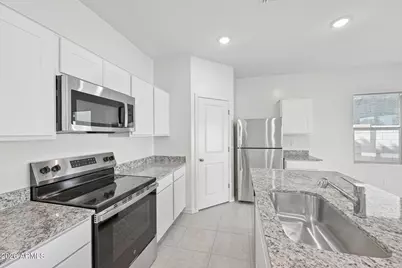 10210 W Devonshire Avenue, Phoenix, AZ 85037 - Photo 25