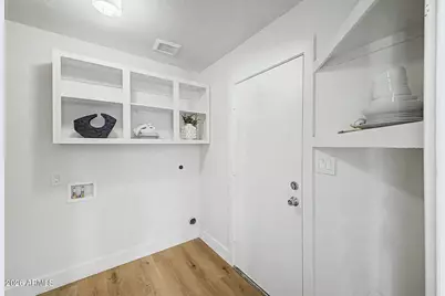 715 W Laguna Azul Avenue, Mesa, AZ 85210 - Photo 37