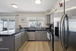 2329 E Concorda Dr, Tempe, AZ 85282 - Photo 11
