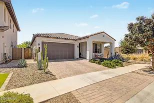 1876 S Huish Dr, Gilbert, AZ 85295 - Photo 1