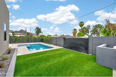 1335 E Kaler Drive, Phoenix, AZ 85020 - Photo 43