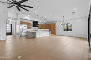 1335 E Kaler Dr, Phoenix, AZ 85020 - Photo 7