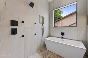 1335 E Kaler Dr, Phoenix, AZ 85020 - Photo 21