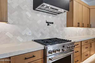 1335 E Kaler Dr, Phoenix, AZ 85020 - Photo 9