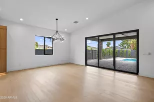 1335 E Kaler Dr, Phoenix, AZ 85020 - Photo 11