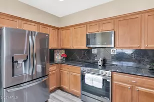 39512 N Prairie Ln, Anthem, AZ 85086 - Photo 5