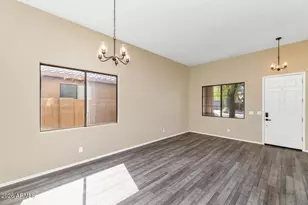 39512 N Prairie Ln, Anthem, AZ 85086 - Photo 3