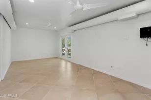 35 E Papago Dr, Tempe, AZ 85288 - Photo 25