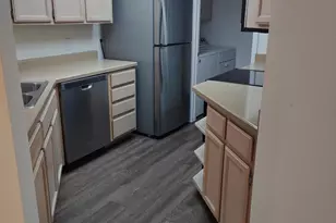 5104 N 32nd St, Phoenix, AZ 85018 - Photo 3