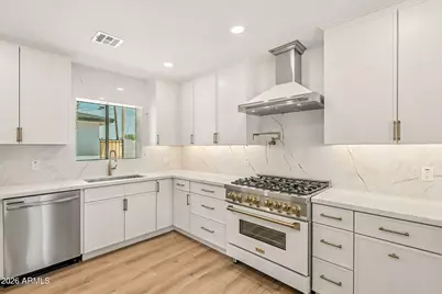 802 W Edgemont Avenue, Phoenix, AZ 85007 - Photo 9