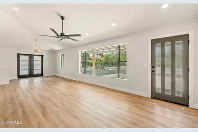 802 W Edgemont Avenue, Phoenix, AZ 85007 - Photo 3