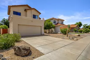 14605 S 43rd St, Phoenix, AZ 85044 - Photo 3