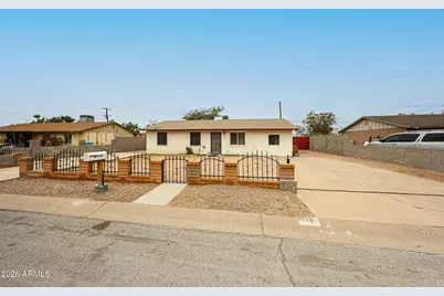 3920 W Lynne Lane, Phoenix, AZ 85041 - Photo 3