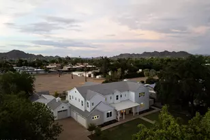 32 W Linger Ln, Phoenix, AZ 85021 - Photo 29
