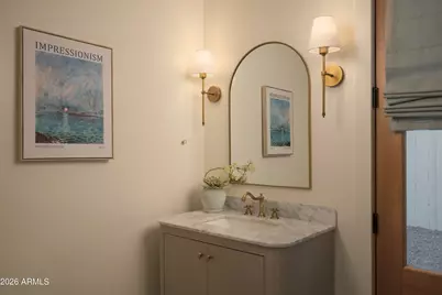 32 W Linger Lane, Phoenix, AZ 85021 - Photo 9