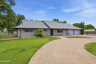 7909 W Country Gables Dr, Peoria, AZ 85381 - Photo 43