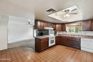 7909 W Country Gables Dr, Peoria, AZ 85381 - Photo 15