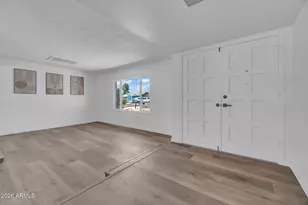 5215 W Hearn Rd, Glendale, AZ 85306 - Photo 5