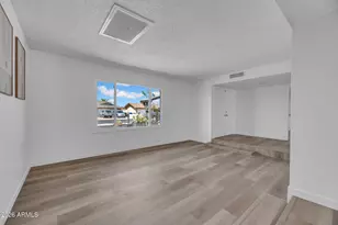 5215 W Hearn Rd, Glendale, AZ 85306 - Photo 7