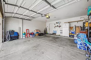 8870 N 48th Ln, Glendale, AZ 85302 - Photo 17