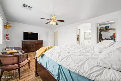 8870 N 48th Lane, Glendale, AZ 85302 - Photo 13